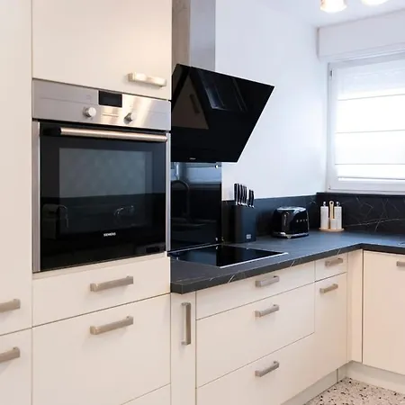 Otentik Vintage Apartment *